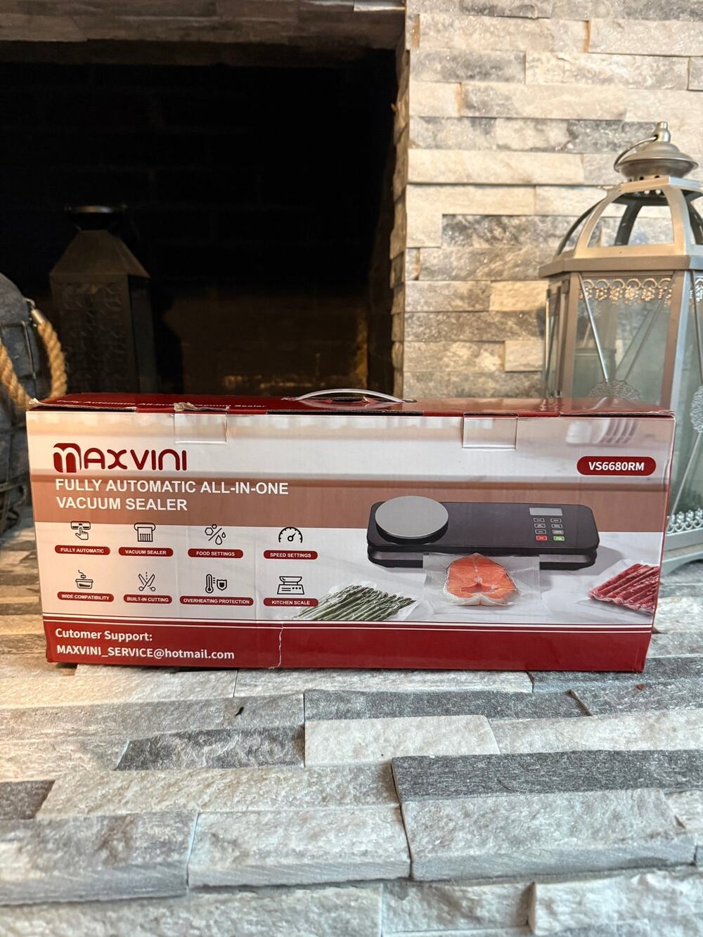 MAXVINI VS6680RM Vacuum Sealer Machine with Bags & Accessories